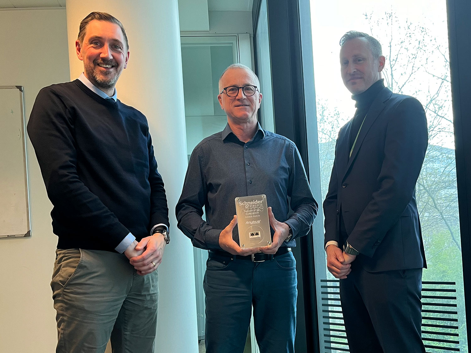 Schneider Electric Receives the 10,000,000th Anybus Module Award from HMS Networks - machineinsider.com